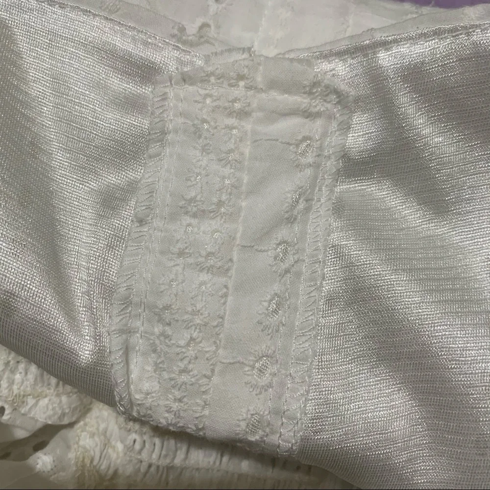 White Eyelet Embroidery Cropped Drawstring-Tie Ruched-Front Top